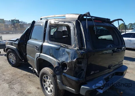 2003 Chevrolet Tahoe Z71 z USA, uszkodzony, nr VIN 1GNEK13Z73R314980